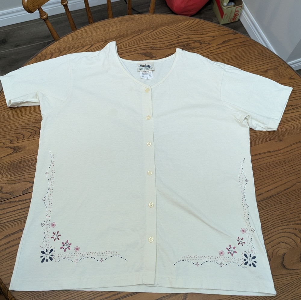 Northern Reflections / Cotton /  Floral  Graphic Cottagecore  Button Dow Shirt.
